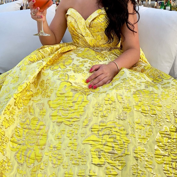 Mac Duggal Long Strapless Floral Metallic Ballgown - Size 8 - Picture 6 of 6